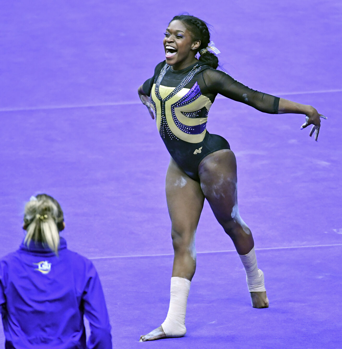 BR.lsugymnastics.010921 HS 2857.jpg
